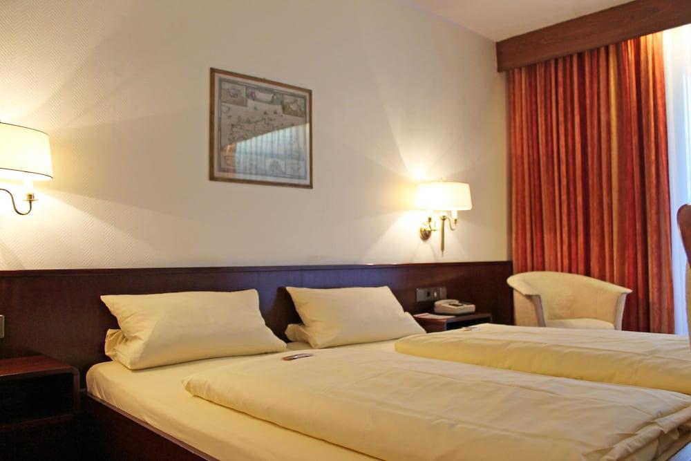 Hotel Haus Am Zoo Düsseldorf Kültér fotó